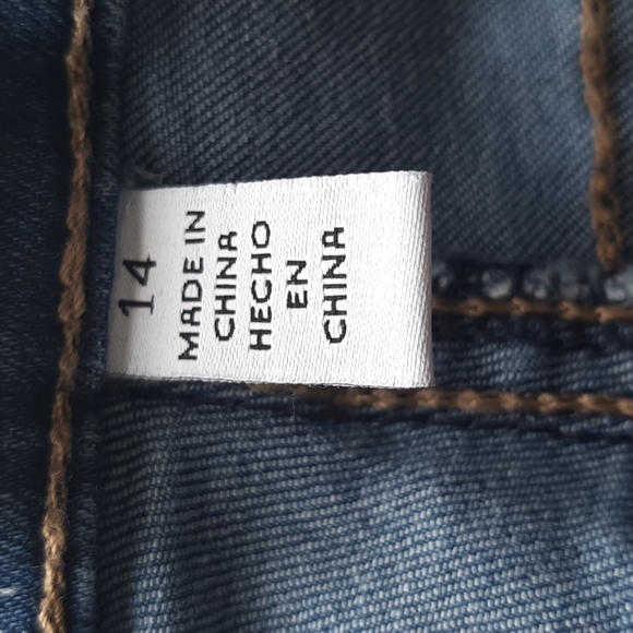 New Ankle Studded Hem Dark Wash Jeans Pant. - Picture 11 of 12